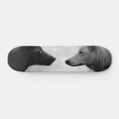 Twee wolven tegenover elkaar skateboard (Horizontaal)