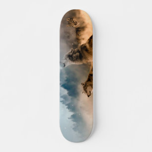 Twee wolven trekken op volle maan in het bos skateboard