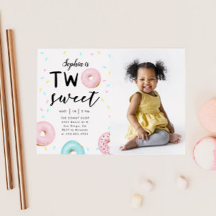 Twee zoete 2e Donut Theme Birthday Party Foto Kaart