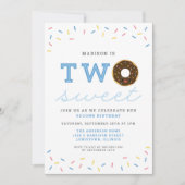 Twee zoete donut en prinkles (blauw) tweede verjaa kaart (Voorkant)