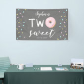 Twee zoete roze donut 2e verjaardag spandoek (Beurs)