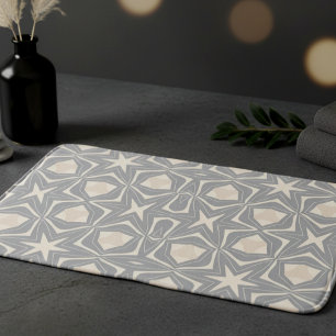 Tweekleurig beige en grijs sterren en vormen badmat
