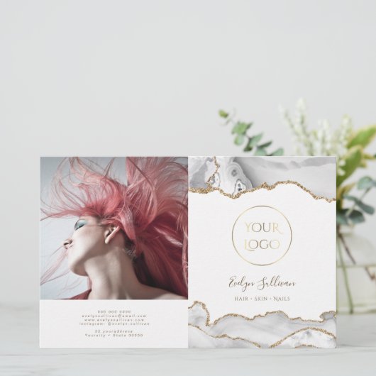 tweeledige brochure wit agate (Staand voorkant)