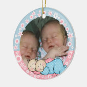 Tweeling Jongen en Meisje Eerste Kerstfeest Keramisch Ornament (Links)