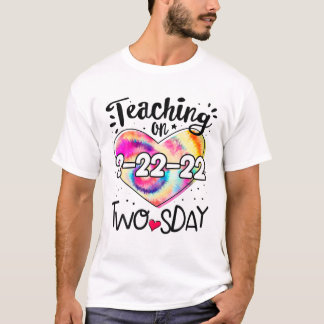 Tweemaal daags Dinsdag 22 februari 22 Tweede leraa T-shirt
