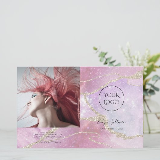 tweevoudig brochure faux-pareltrekkereffect (Staand voorkant)