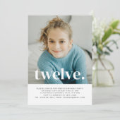 Twelve Photo Birthday Invitation Kaart (Staand voorkant)