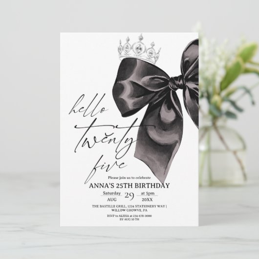 Twenty five Black Bow 25th Birthday Invitation (Debout devant)