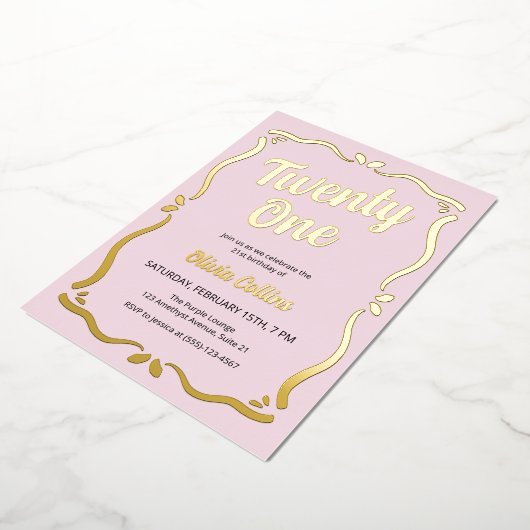 Twenty One Gold Script Blush Pink 21e verjaardag Folie Uitnodiging (Gedraaid)