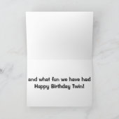 TWIN BIRTHDY WAT EEN RITJE IS HET GEWEEST / LEUK O KAART (Binnen)