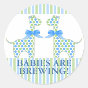 Twin Boy Giraffe Baby's zijn het brouwen van Baby Ronde Sticker