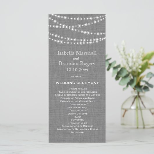 Twinkle Lights on Grey Burlap Wedding Programme (Debout devant)