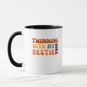 Twinning met mijn werk Bestie - grappige collega-m Mok