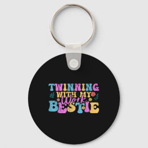 Twinning met mijn werk Bestie – Spirit Week Best F Sleutelhanger