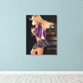 Twirling Schoolmeisje Canvas Afdruk (Insitu (Houten vloer))