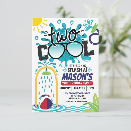 Two Cool Splash Party Birthday Invitation (Debout devant)