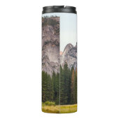 TWO DEER IN FRONT OF HALF DOME IN YOSEMITE VALLEY  THERMOSBEKER (Achterkant)