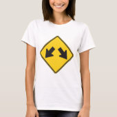 Two Downward Arrows Warning Road Sign T-shirt (Voorkant)