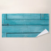 Two gray wooden doors (Serviette de bain)
