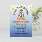 Two The Moon, Rocket 2nd Birthday Invitation (Debout devant)