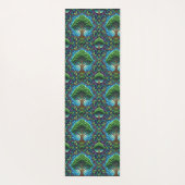 Two white panels display a vertical and horizontal yogamat (Achterkant)