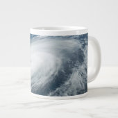 Tyfoon Hinnamnor. Extra Grote Beker (Voorkant rechts)