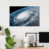 Tyfoon Hinnamnor. Poster (Thuiskantoor)