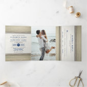 Tying The Knot Rustic Beach Wedding Suite Drieluik Uitnodiging (Binnen)