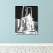 Tyler Davidson Fountain Canvas Afdruk (Insitu (Houten vloer))