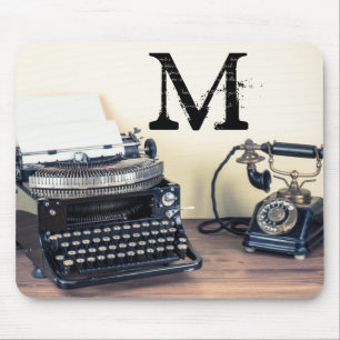 Type vintage tapis de souris d'initiale de