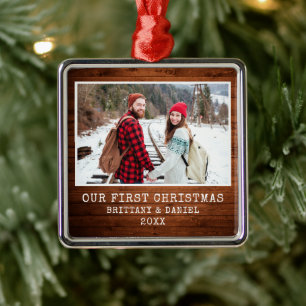 Typemachine Font Rustic Wood Couple Eerste Kerstmi Metalen Ornament