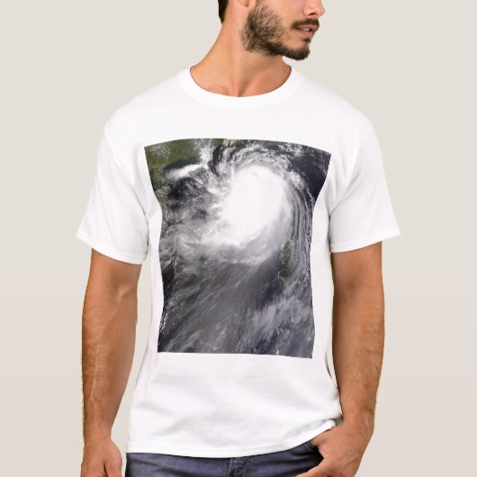 Typhoon Nuri nadert China T-shirt (Voorkant)