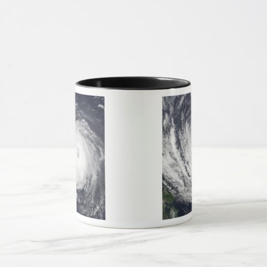 Typhoon Phanfone Mok (Midden)