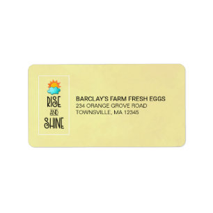 Typografie met zon en wolken stijgt en schittert etiket