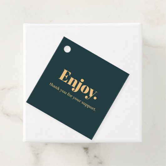 Typografie Minimalistisch Hang Label Design (In situ)