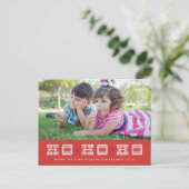 Typografisch Ho Ho Holiday Briefkaart - Berry (Staand voorkant)