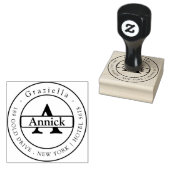 Typografisch monogram naam retouradres rubberstempel (Gestempeld)