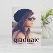 Typographie à la mode Faire-part d'obtention d'un  (Debout devant)