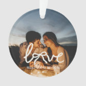 Typographie de l'amour moderne avec noeud papillon (devant)