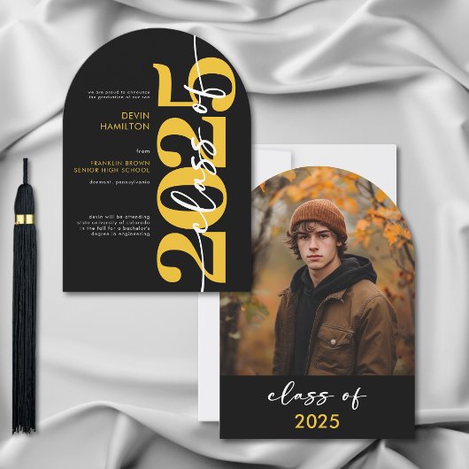 Typographie jaune moderne Arch Grad Faire-part