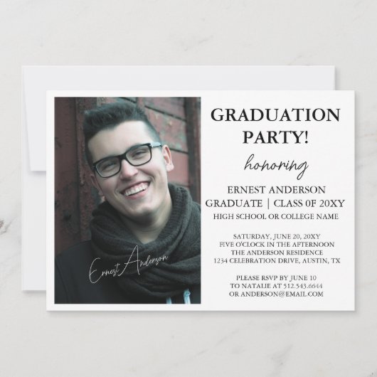 Typographie noir blanc Photo Graduation Invitation (Devant)