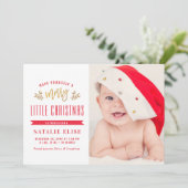 typographie rouge faire-part de naissance de vacan (Debout devant)