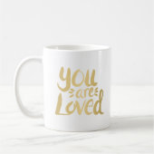 U bent een geliefd Inspirerend citaat van Typograf Koffiemok (Links)