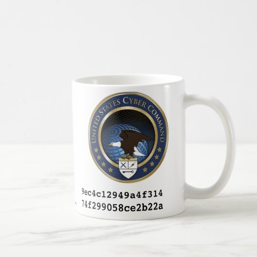 U.S. Cyber Command Koffiemok (Rechts)