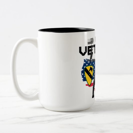 U.S. VETERAN - The First Team Mug (Gauche)