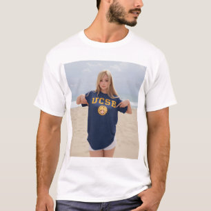 UCSB Surfer Meisje. UC Santa Barbara T-shirt