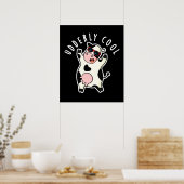 Udderly Cool Funny Koe Pun Dark BG Poster (Keuken)