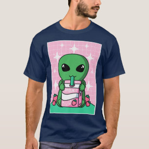 UFO Alien Strawberry Milk Shake Carton Japanse Ka T-shirt