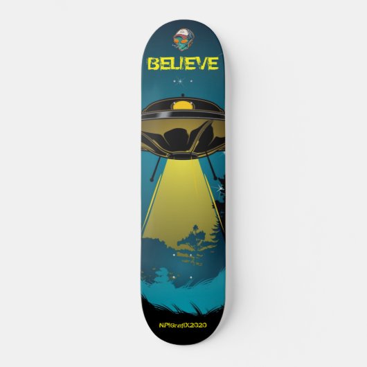 UFO Believe Skateboard (Voorkant)