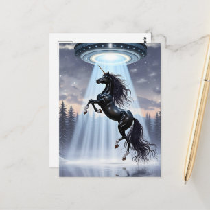 UFO-ontvoering van een prachtige zwarte eenhoorn Briefkaart